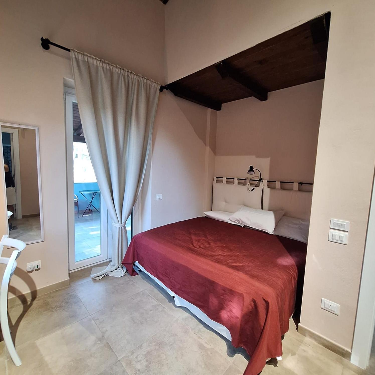 Отель Residenza Mistral Ренде Экстерьер фото